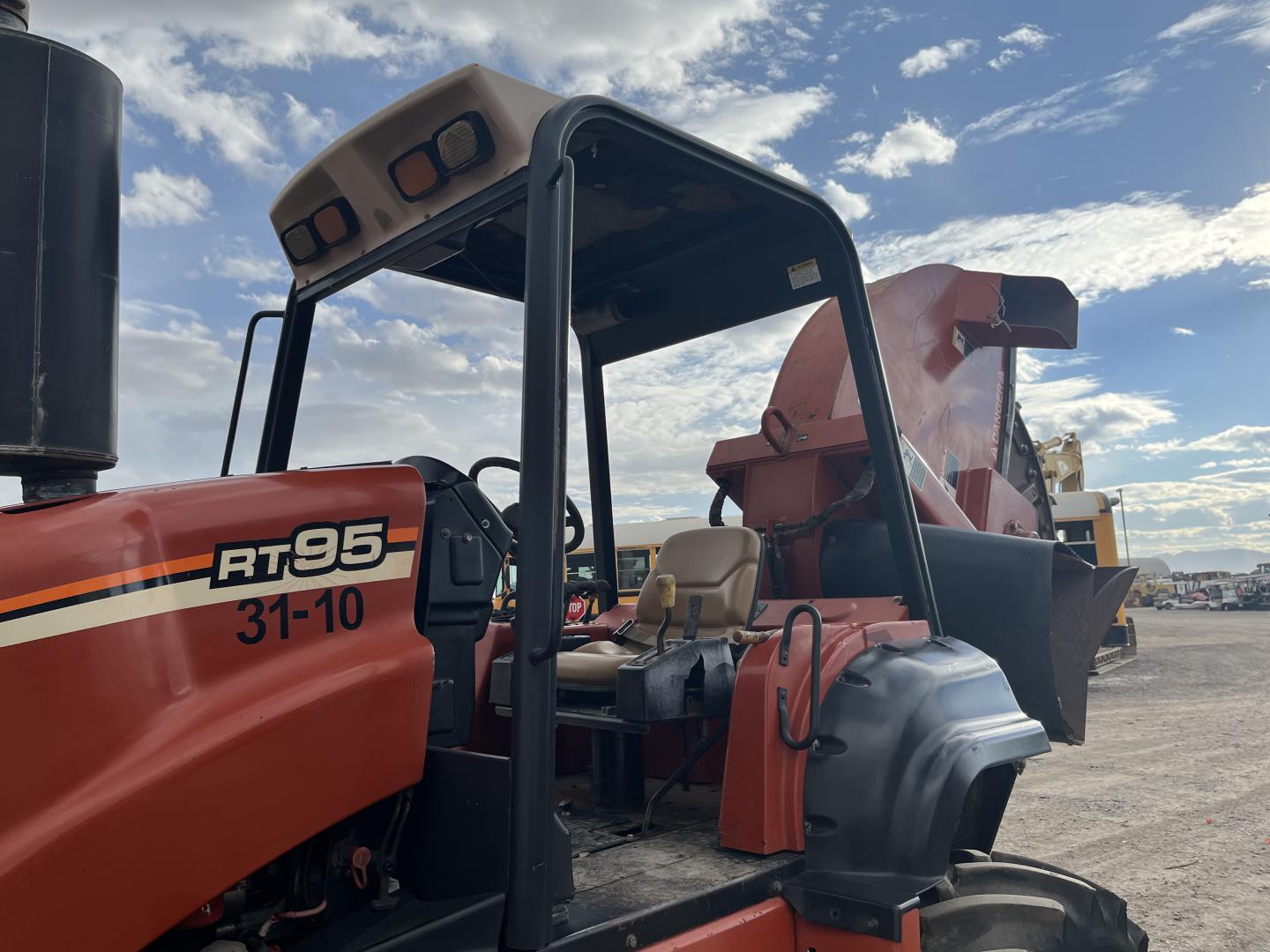 ./imagenes/INVOICE/2019/17308/ZANJADORA DE DISCO DITCH WITCH RT95H (31).JPG